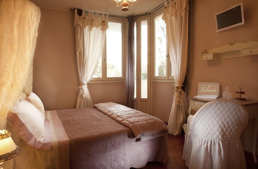 B&B Zelmira Rimini Luaran gambar